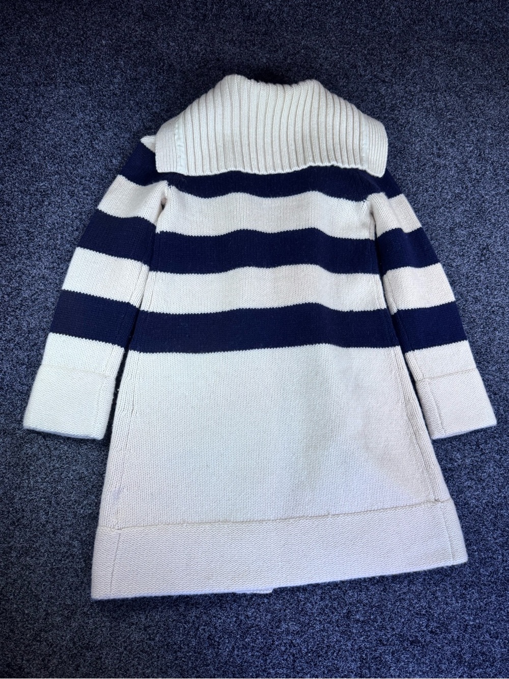 GAP women’s white/blue striped 100% lambs wool toggle cardigan - Picture 6 of 8